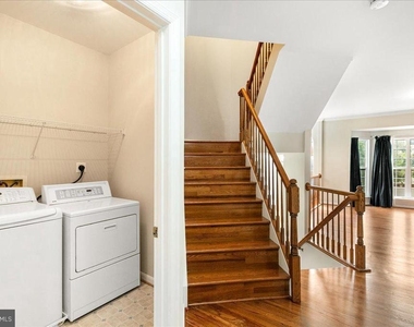 5304 Waldo Drive - Photo Thumbnail 16