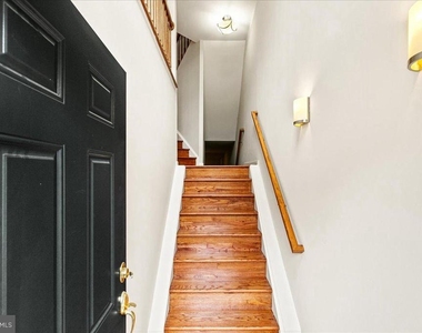 5304 Waldo Drive - Photo Thumbnail 1