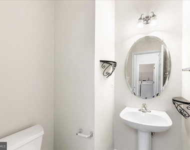 5304 Waldo Drive - Photo Thumbnail 15