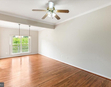 5304 Waldo Drive - Photo Thumbnail 13