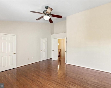 5304 Waldo Drive - Photo Thumbnail 19