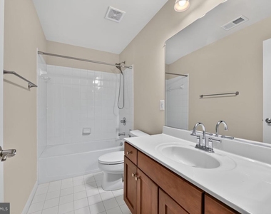 12285 Engelmann Oak Lane - Photo Thumbnail 19