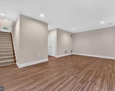 12285 Engelmann Oak Lane - Photo Thumbnail 23