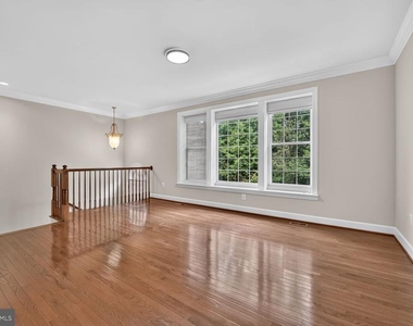 12285 Engelmann Oak Lane - Photo Thumbnail 8