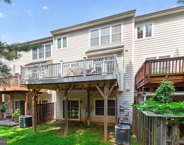 12285 Engelmann Oak Lane - Photo Thumbnail 2