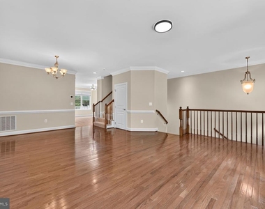 12285 Engelmann Oak Lane - Photo Thumbnail 7