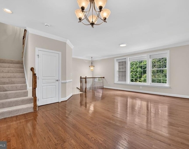 12285 Engelmann Oak Lane - Photo Thumbnail 5