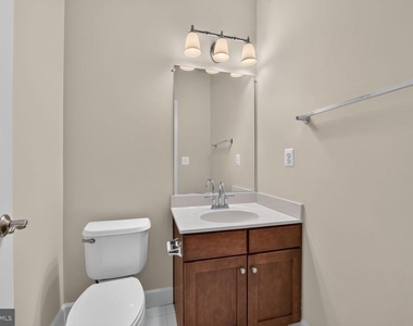 12285 Engelmann Oak Lane - Photo Thumbnail 24