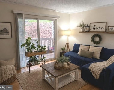 1523 Lincoln - Photo Thumbnail 2