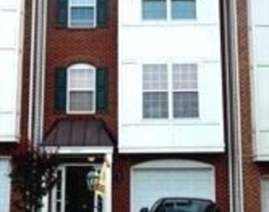 6409 Nice Place - Photo Thumbnail 6