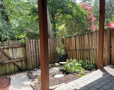 6409 Nice Place - Photo Thumbnail 26
