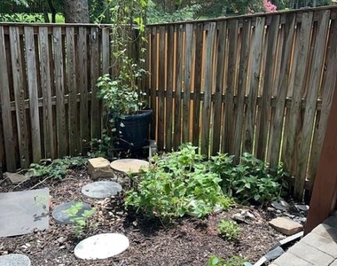 6409 Nice Place - Photo Thumbnail 23