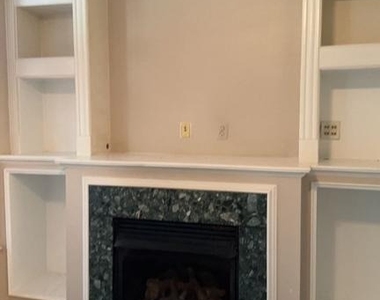 6409 Nice Place - Photo Thumbnail 16