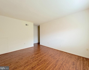 6802 Perry Penney Drive - Photo Thumbnail 19