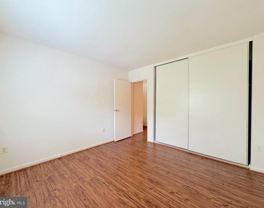 6802 Perry Penney Drive - Photo Thumbnail 13