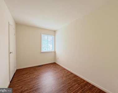 6802 Perry Penney Drive - Photo Thumbnail 15
