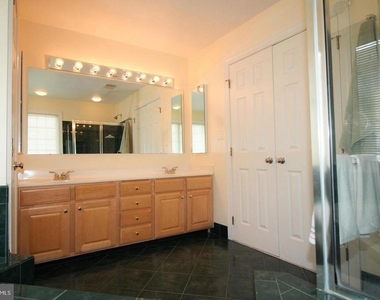 4553 Fair Valley Drive - Photo Thumbnail 14