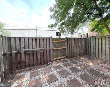 9819 Hagel Circle - Photo Thumbnail 10