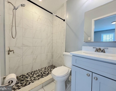 9819 Hagel Circle - Photo Thumbnail 15