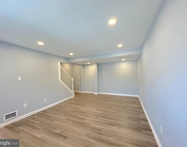 9819 Hagel Circle - Photo Thumbnail 3