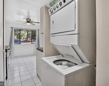 1151 Dublin Place - Photo Thumbnail 16