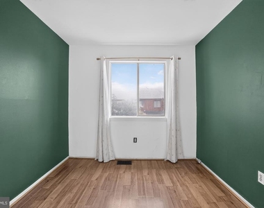 1151 Dublin Place - Photo Thumbnail 13