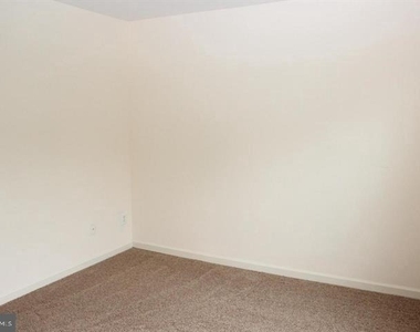 2555 Chase Wellesley Drive - Photo Thumbnail 21