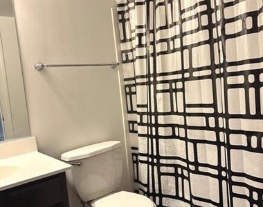 8441 Kirby Lionsdale Drive - Photo Thumbnail 20