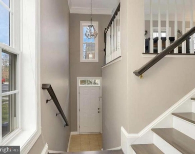 8441 Kirby Lionsdale Drive - Photo Thumbnail 2