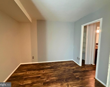 6001 Arlington Boulevard - Photo Thumbnail 7