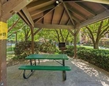 6001 Arlington Boulevard - Photo Thumbnail 17