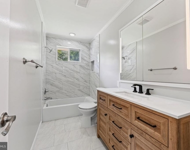 8110 Springfield Village Drive - Photo Thumbnail 20