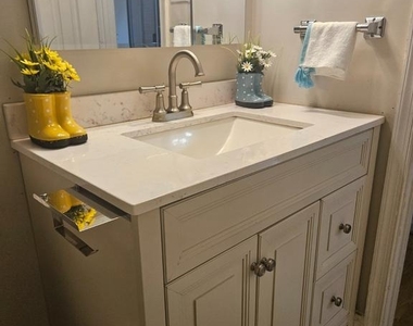 4415 Briarwood Court N - Photo Thumbnail 4