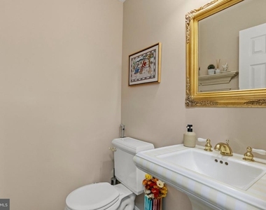 8715 Shadowlake Way - Photo Thumbnail 23