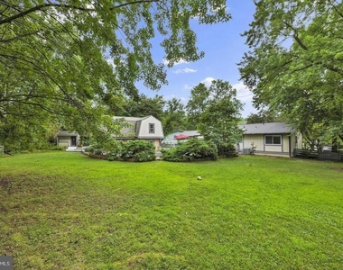 1002 Charlton Place - Photo Thumbnail 57