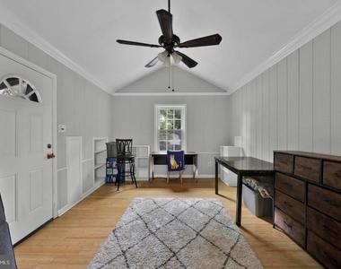 1002 Charlton Place - Photo Thumbnail 28