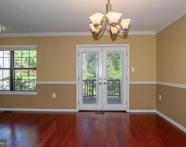 6158 Old Brentford Court - Photo Thumbnail 4
