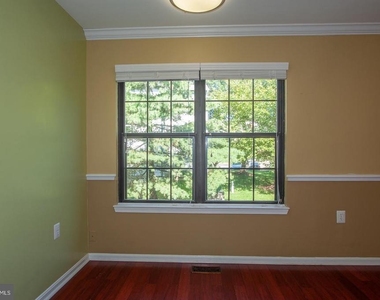 6158 Old Brentford Court - Photo Thumbnail 8