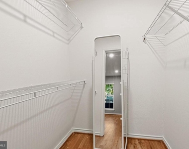 1521 Lincoln Way - Photo Thumbnail 10