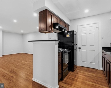1521 Lincoln Way - Photo Thumbnail 16