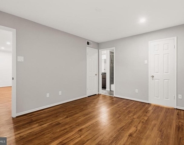 1521 Lincoln Way - Photo Thumbnail 9