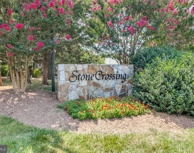 14623 Stone Crossing Court - Photo Thumbnail 38