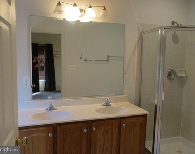 9102 Marie Court - Photo Thumbnail 13