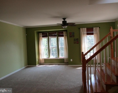 9102 Marie Court - Photo Thumbnail 4