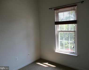 9102 Marie Court - Photo Thumbnail 12