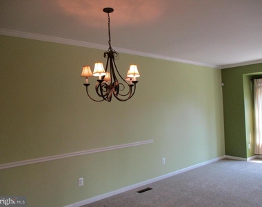 9102 Marie Court - Photo Thumbnail 5