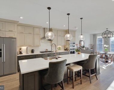 7514 Sawyer Farm Way - Photo Thumbnail 14