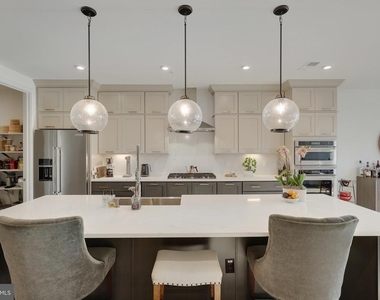 7514 Sawyer Farm Way - Photo Thumbnail 13