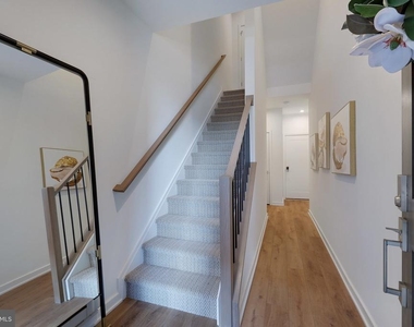 7514 Sawyer Farm Way - Photo Thumbnail 7