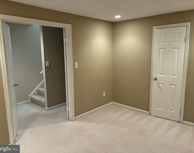 7160 Westfield Court - Photo Thumbnail 24